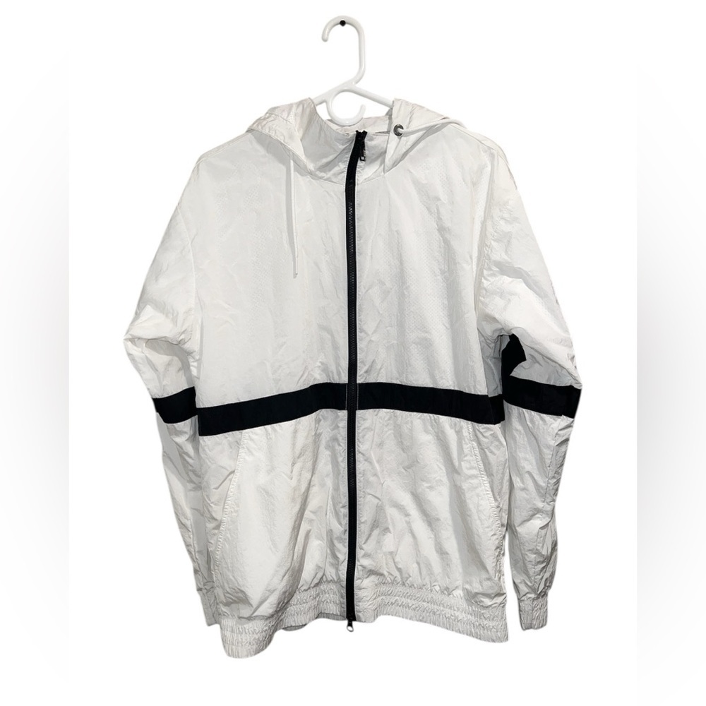 Jordan Brand Mesh-Lined Windbreaker Jacket - White/Black - medium size .